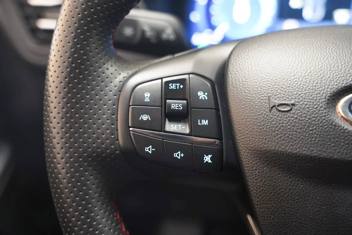 Ford Kuga Ford Kuga 2.5 PHEV ST-Line Aut. [ Head-up Camera Winterpakket ]