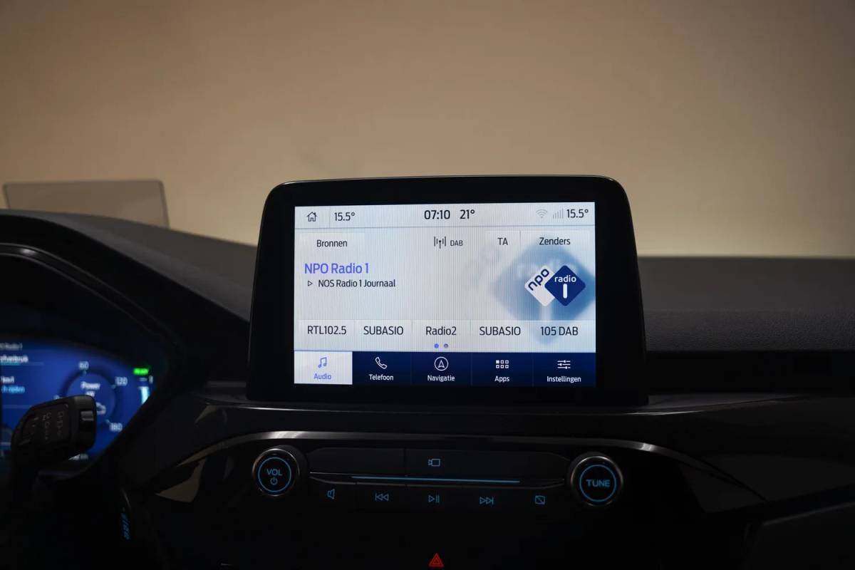 Ford Kuga Ford Kuga 2.5 PHEV ST-Line Aut. [ Head-up Camera Winterpakket ]