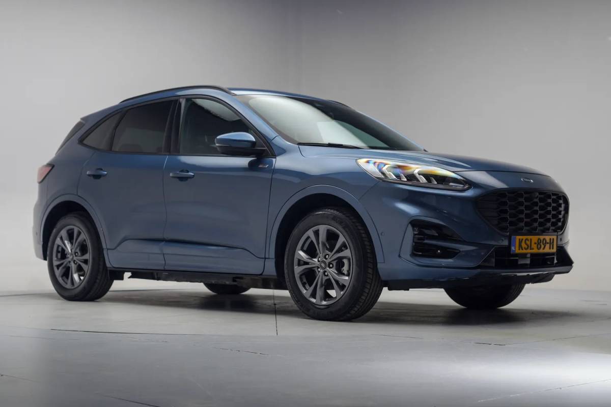 Ford Kuga Ford Kuga 2.5 PHEV ST-Line Aut. [ Head-up Camera Winterpakket ]