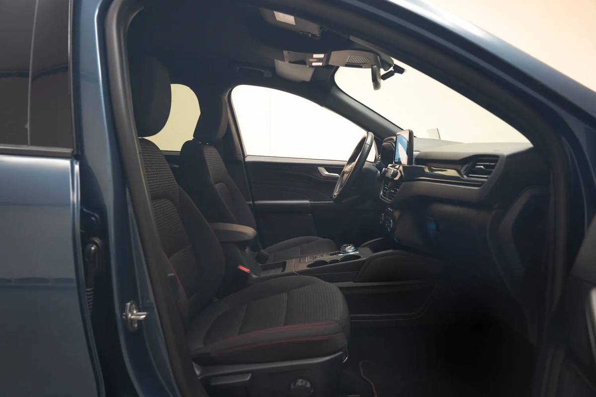 Ford Kuga Ford Kuga 2.5 PHEV ST-Line Aut. [ Head-up Camera Winterpakket ]