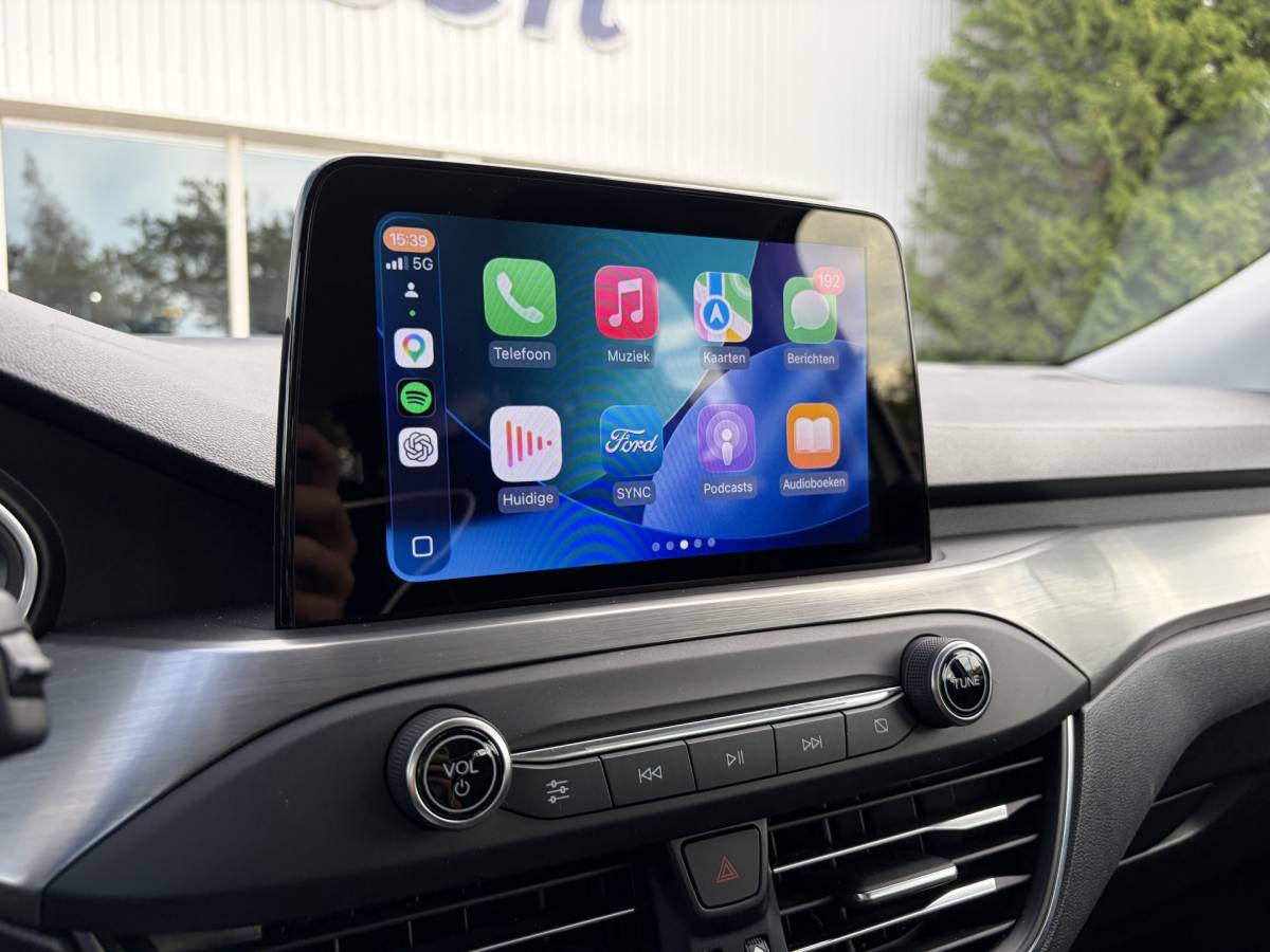 Ford Focus Ford Focus Wagon 1.0 EcoBoost Titanium Business | PDC | Navi | Trekhaak | Carplay | Rijklaar met beurt & garantie!