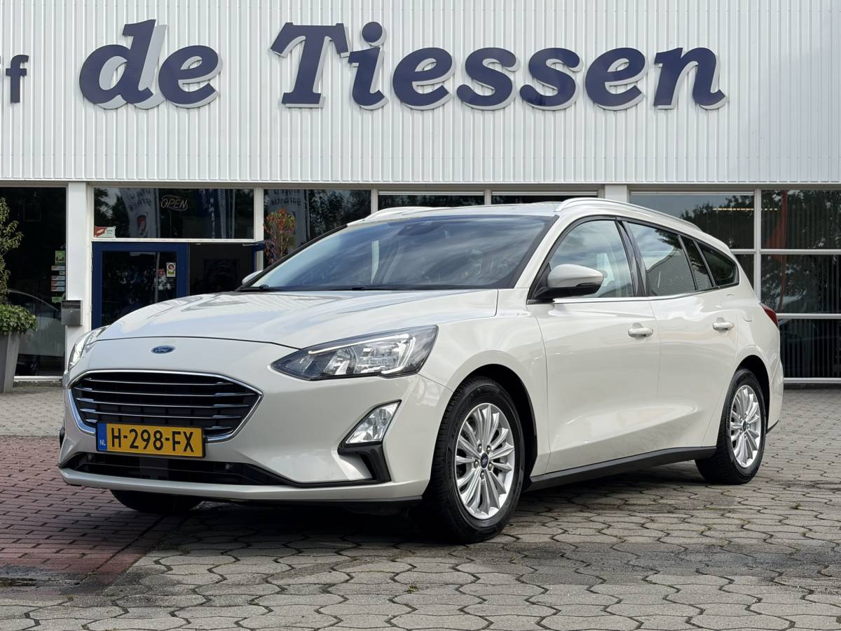 Ford Focus Ford Focus Wagon 1.0 EcoBoost Titanium Business | PDC | Navi | Trekhaak | Carplay | Rijklaar met beurt & garantie!