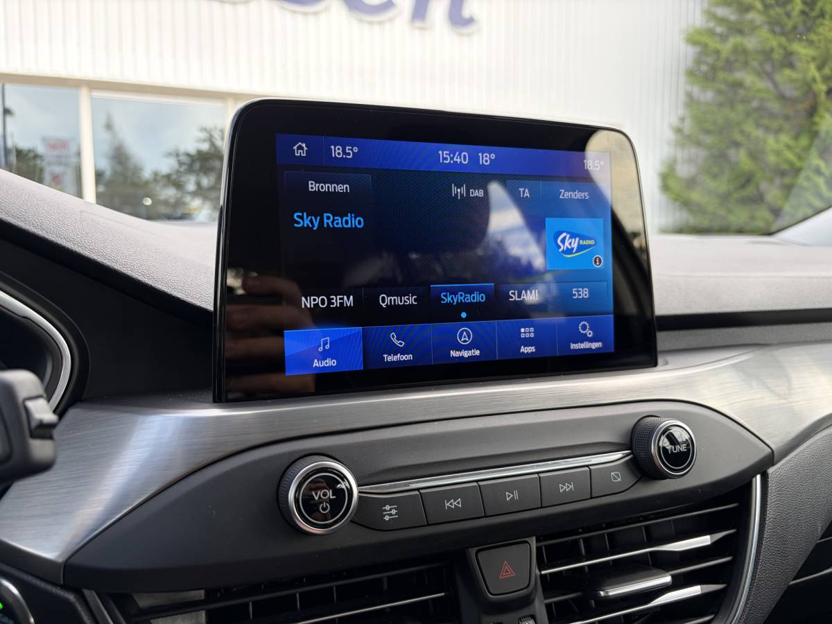 Ford Focus Ford Focus Wagon 1.0 EcoBoost Titanium Business | PDC | Navi | Trekhaak | Carplay | Rijklaar met beurt & garantie!