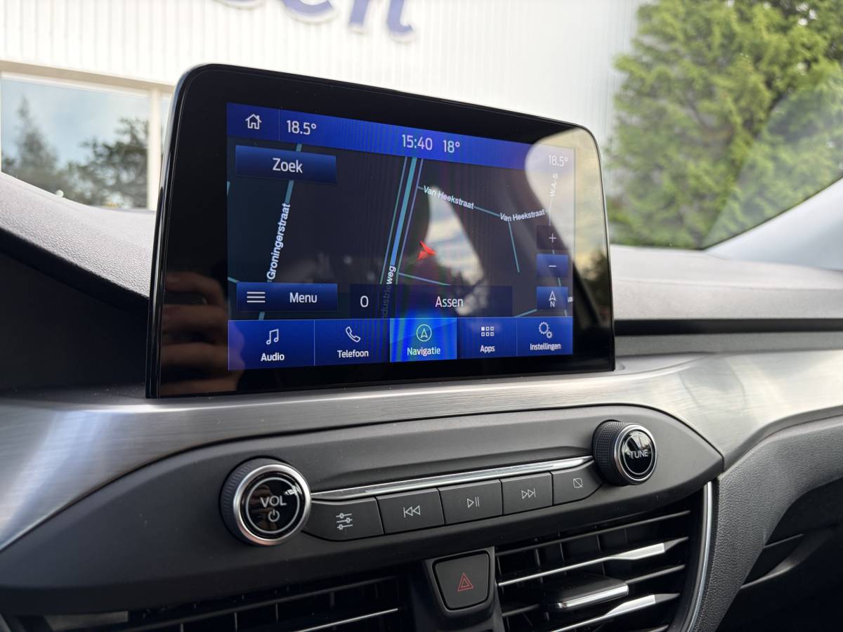 Ford Focus Ford Focus Wagon 1.0 EcoBoost Titanium Business | PDC | Navi | Trekhaak | Carplay | Rijklaar met beurt & garantie!