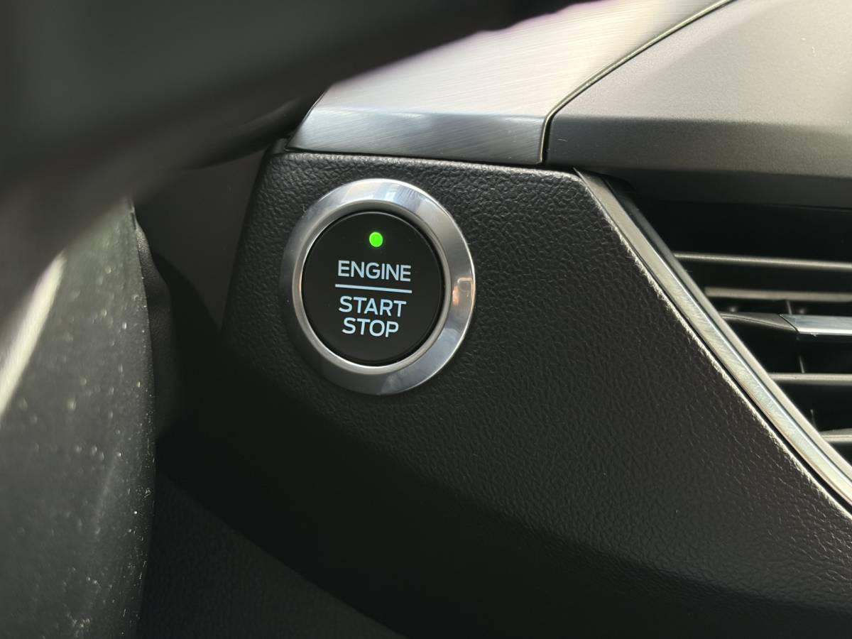 Ford Focus Ford Focus Wagon 1.0 EcoBoost Titanium Business | PDC | Navi | Trekhaak | Carplay | Rijklaar met beurt & garantie!