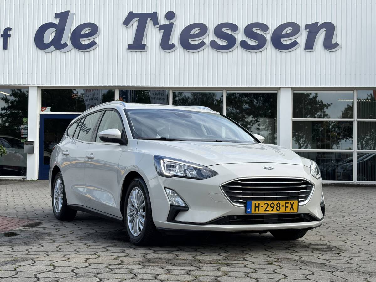 Ford Focus Ford Focus Wagon 1.0 EcoBoost Titanium Business | PDC | Navi | Trekhaak | Carplay | Rijklaar met beurt & garantie!