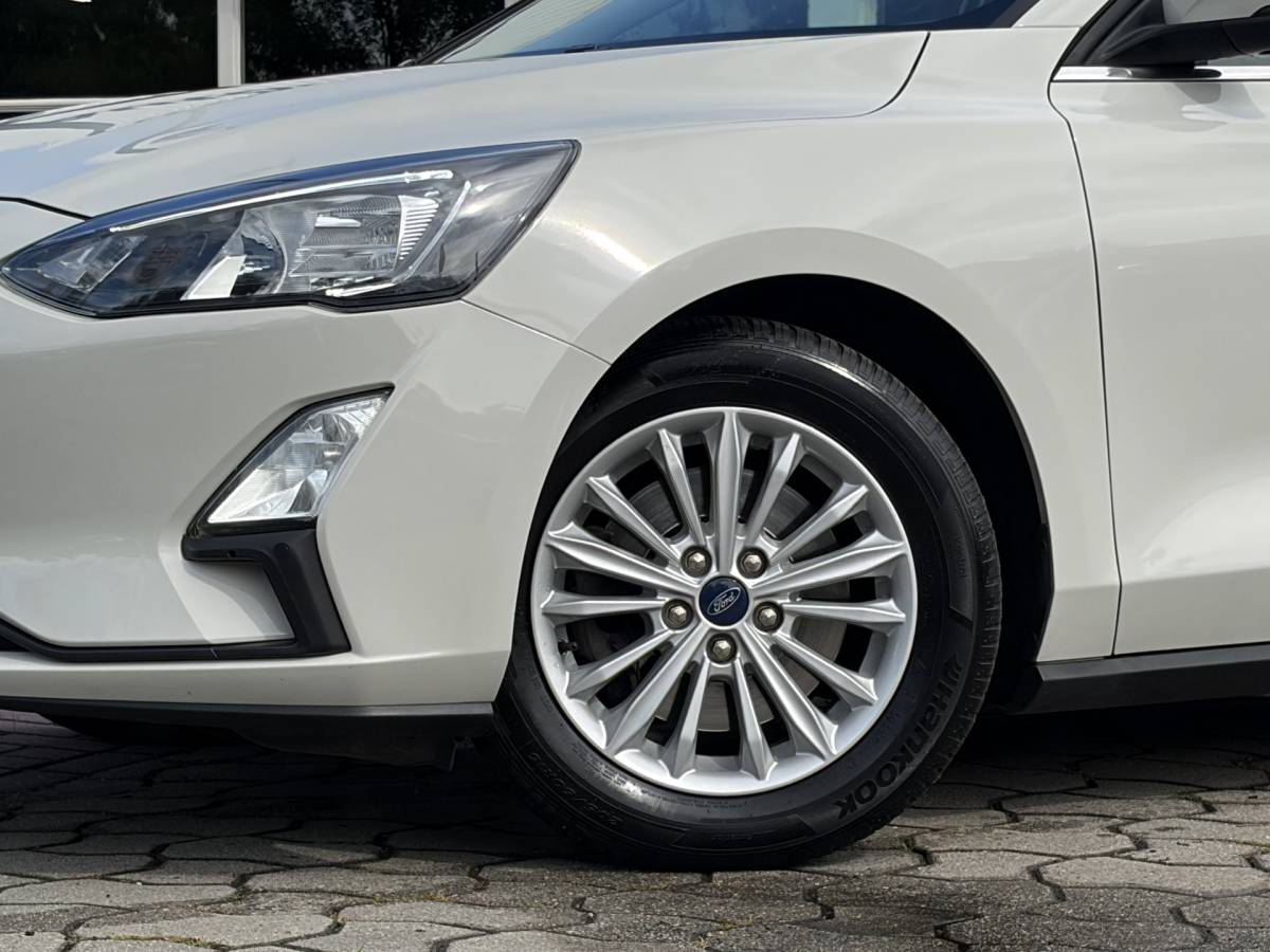 Ford Focus Ford Focus Wagon 1.0 EcoBoost Titanium Business | PDC | Navi | Trekhaak | Carplay | Rijklaar met beurt & garantie!
