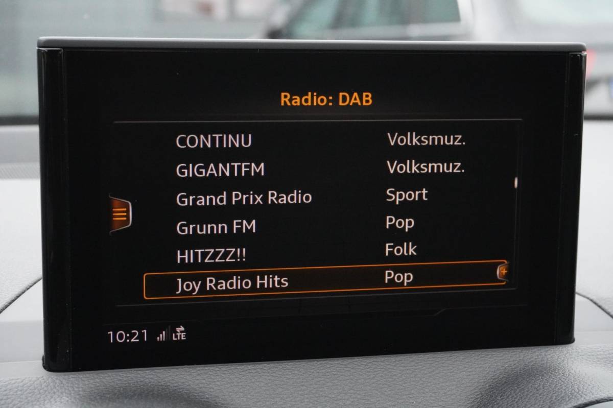 Audi Q2 Audi Q2 30 TFSI epic | Airco | Navigatie | Trekhaak | PDC | 2020 | Vol opties | Inruil mogelijk