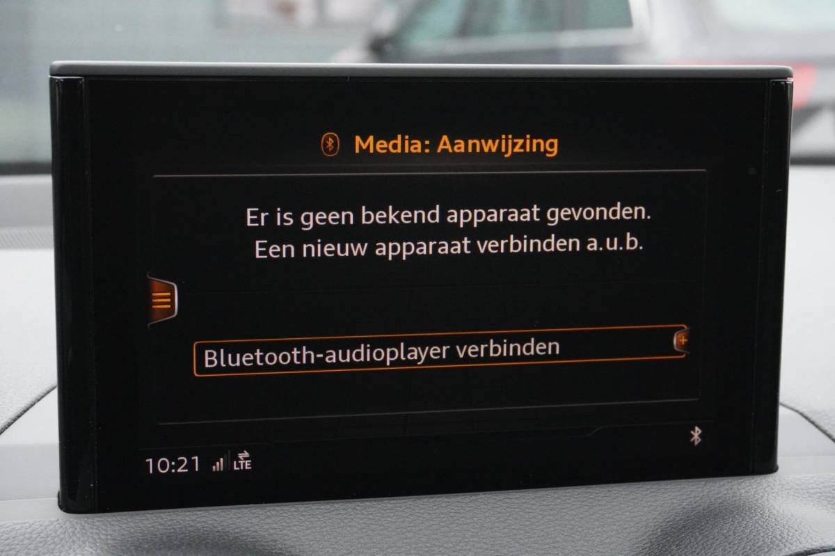 Audi Q2 Audi Q2 30 TFSI epic | Airco | Navigatie | Trekhaak | PDC | 2020 | Vol opties | Inruil mogelijk