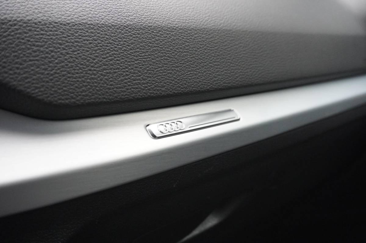 Audi Q2 Audi Q2 30 TFSI epic | Airco | Navigatie | Trekhaak | PDC | 2020 | Vol opties | Inruil mogelijk