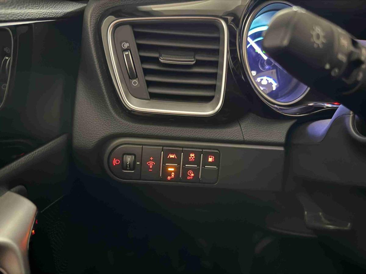 Kia Ceed KIA Ceed 1.6 PHEV Plug-in Hybride DynamicLine | Stoel en Stuurverwarming