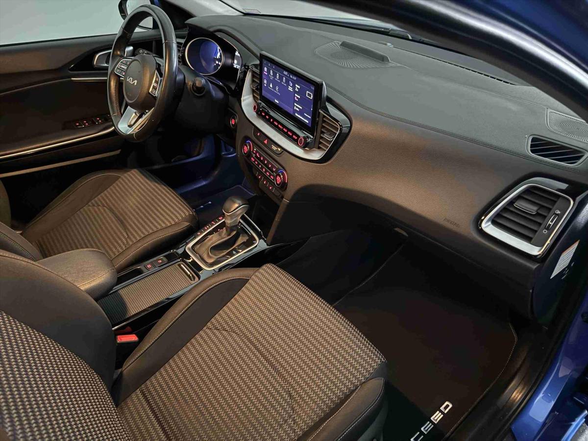 Kia Ceed KIA Ceed 1.6 PHEV Plug-in Hybride DynamicLine | Stoel en Stuurverwarming