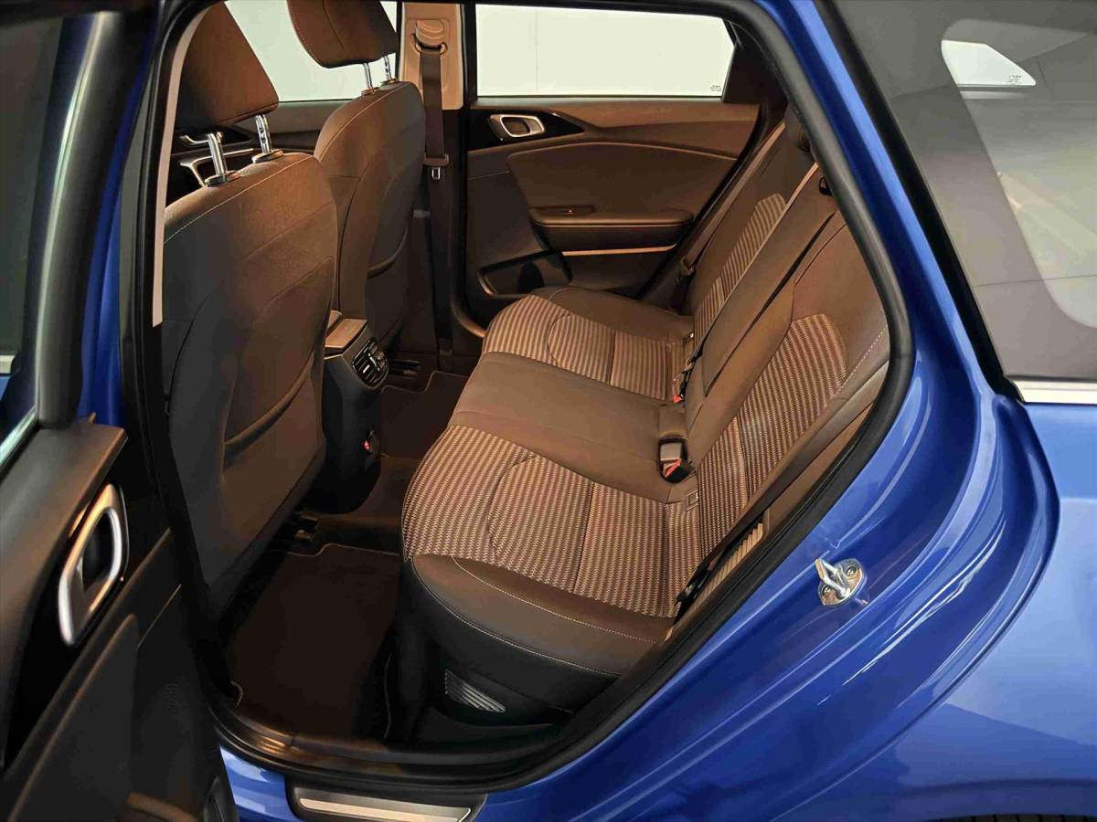 Kia Ceed KIA Ceed 1.6 PHEV Plug-in Hybride DynamicLine | Stoel en Stuurverwarming