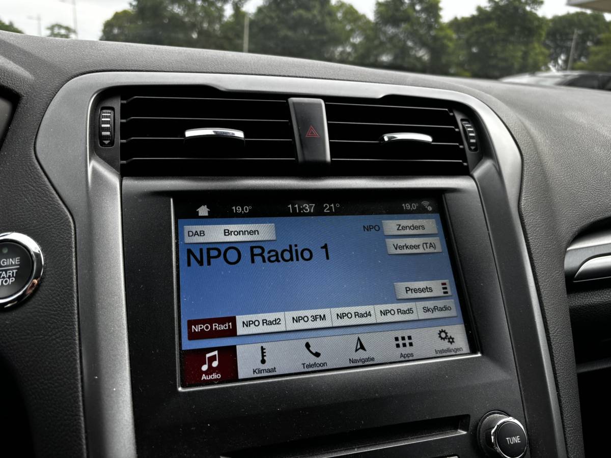 Ford Mondeo Ford Mondeo 2.0 IVCT HEV Titanium navi Cruise Nap