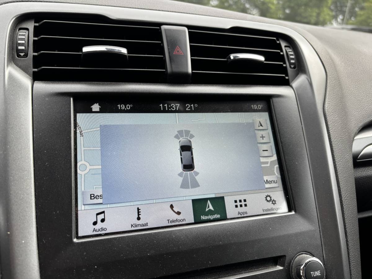 Ford Mondeo Ford Mondeo 2.0 IVCT HEV Titanium navi Cruise Nap
