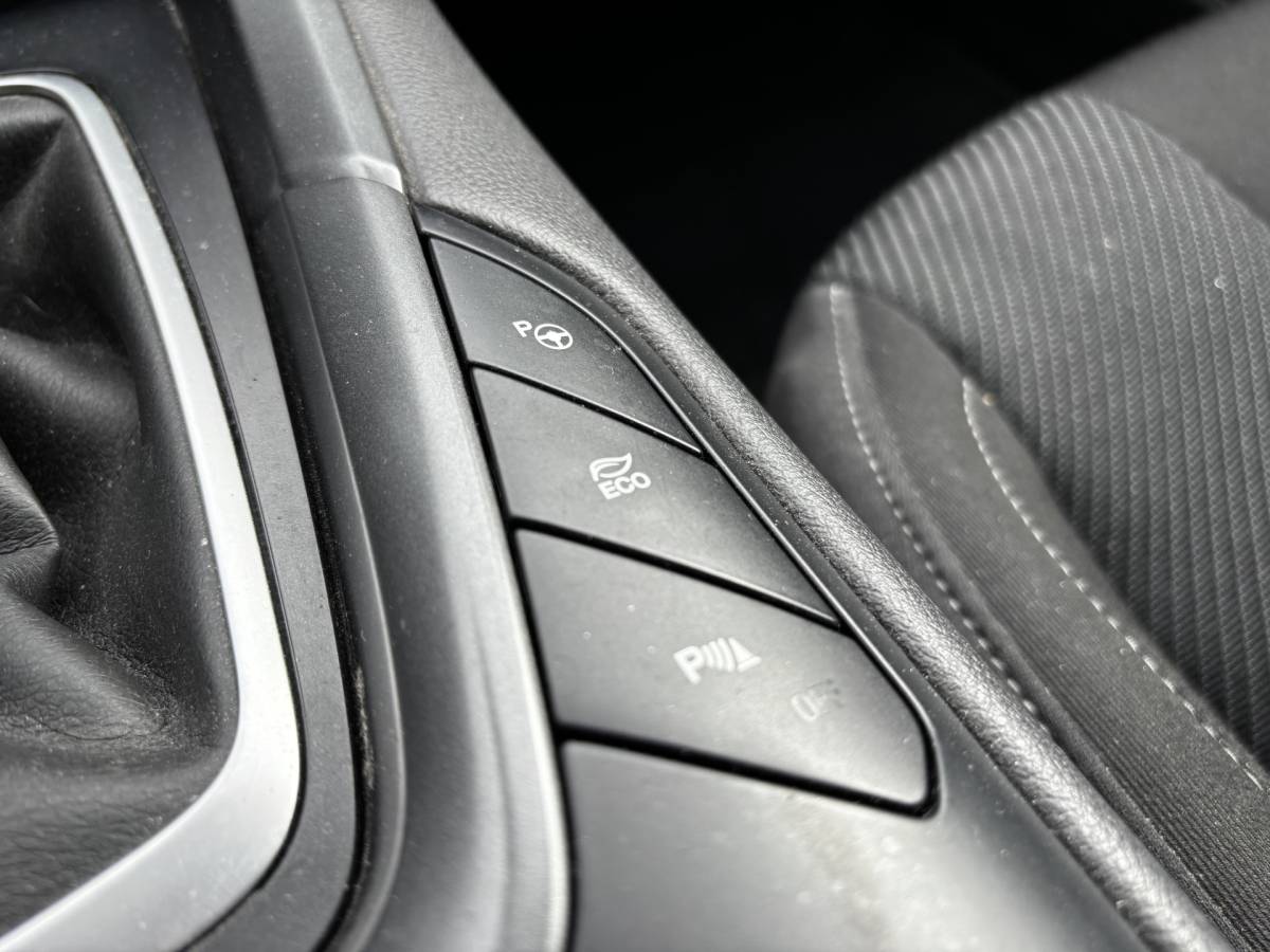 Ford Mondeo Ford Mondeo 2.0 IVCT HEV Titanium navi Cruise Nap