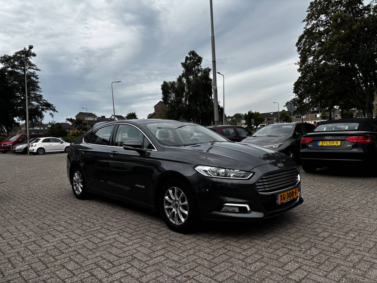 Ford Mondeo Ford Mondeo 2.0 IVCT HEV Titanium navi Cruise Nap