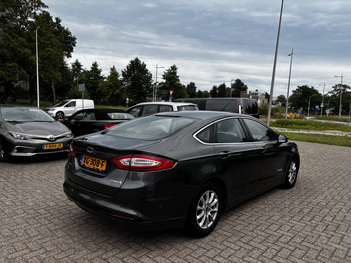 Ford Mondeo Ford Mondeo 2.0 IVCT HEV Titanium navi Cruise Nap
