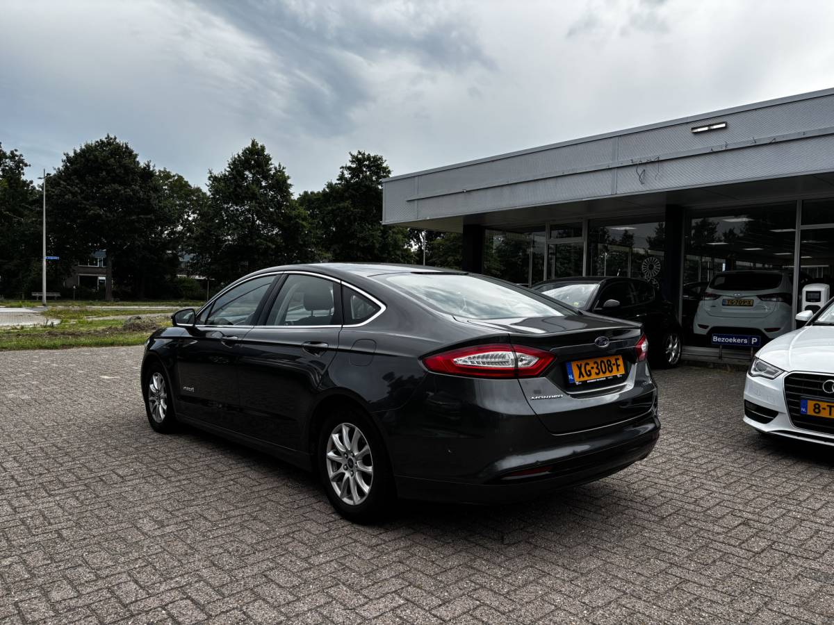 Ford Mondeo Ford Mondeo 2.0 IVCT HEV Titanium navi Cruise Nap