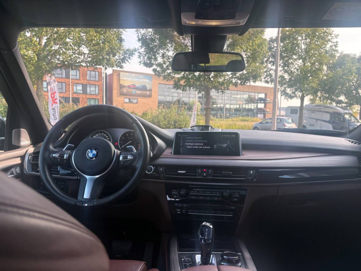 BMW X5 BMW X5 xDrive40e iPerformance High Executive | Navi | Camera | Pano | 143.471 km Dealeronderhouden