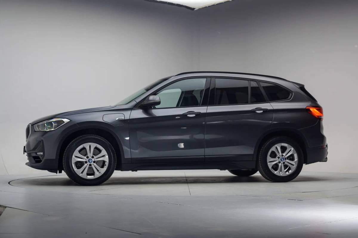 BMW X1 BMW X1 xDrive25e Executive [ Clima Achteruitrijcamera Memory Stoelverwarming Cruise ]