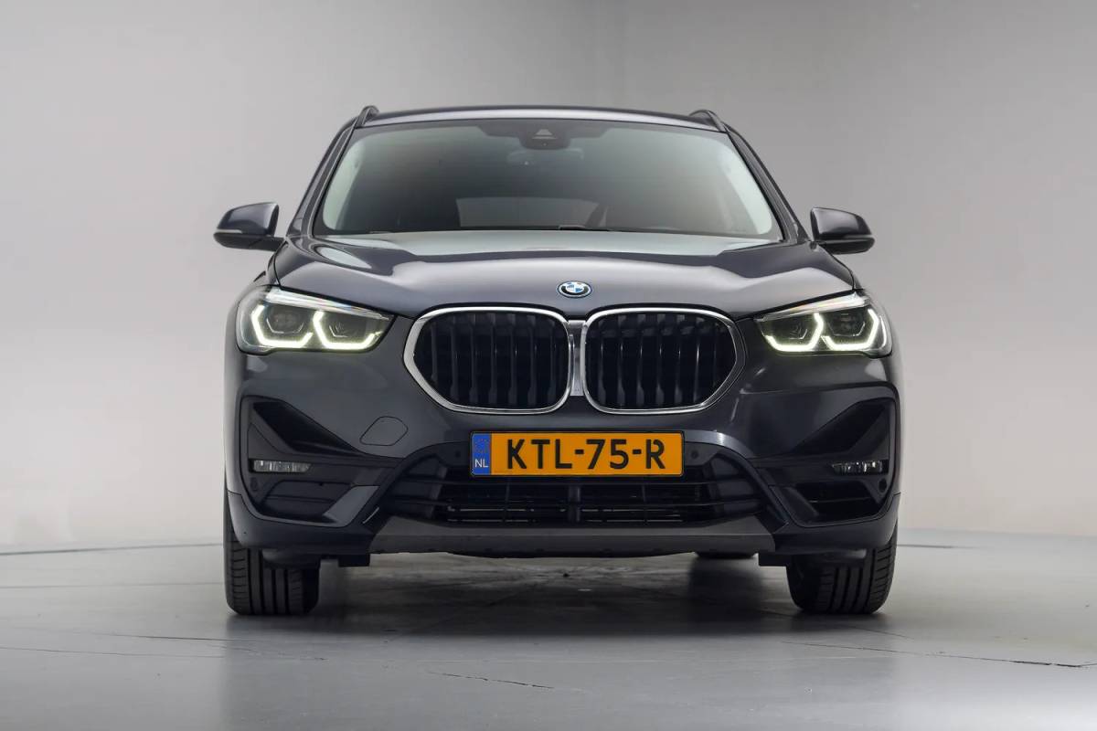 BMW X1 BMW X1 xDrive25e Executive [ Clima Achteruitrijcamera Memory Stoelverwarming Cruise ]