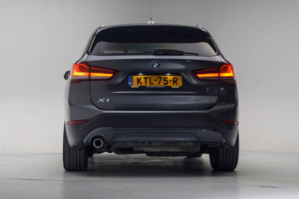 BMW X1 BMW X1 xDrive25e Executive [ Clima Achteruitrijcamera Memory Stoelverwarming Cruise ]