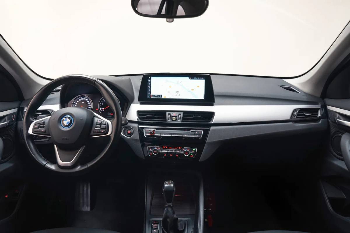 BMW X1 BMW X1 xDrive25e Executive [ Clima Achteruitrijcamera Memory Stoelverwarming Cruise ]