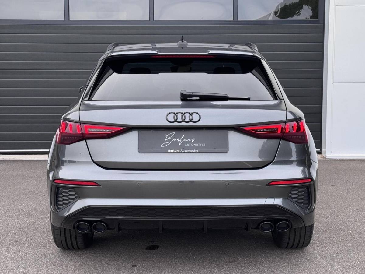 Audi A3 Audi A3 Sportback 45 TFSI e S-line Competition | Dealer Ondh