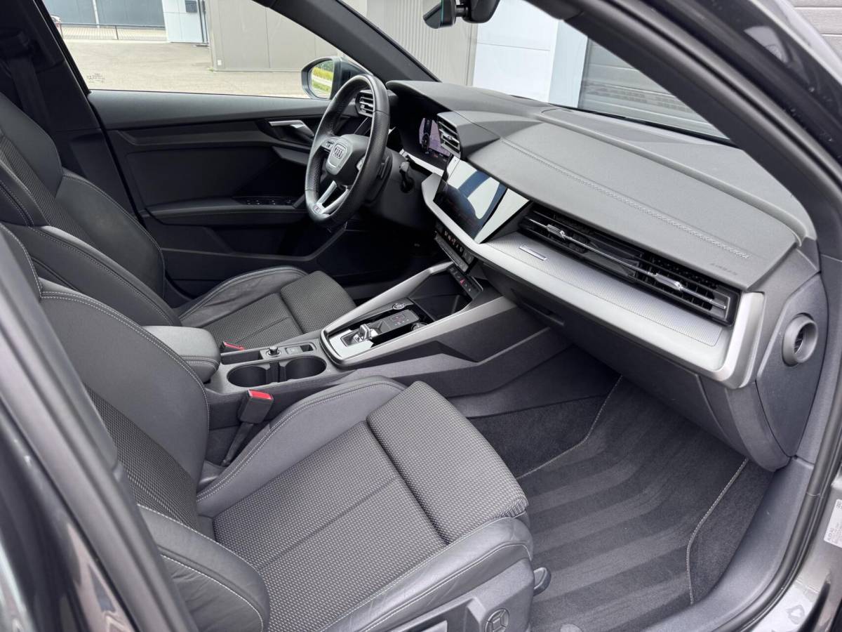 Audi A3 Audi A3 Sportback 45 TFSI e S-line Competition | Dealer Ondh