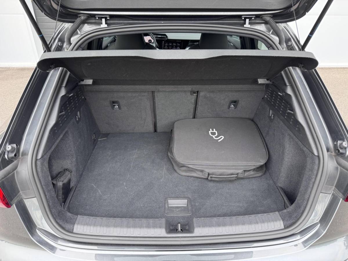Audi A3 Audi A3 Sportback 45 TFSI e S-line Competition | Dealer Ondh