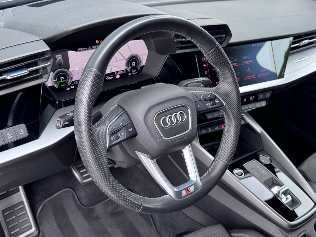 Audi A3 Audi A3 Sportback 45 TFSI e S-line Competition | Dealer Ondh