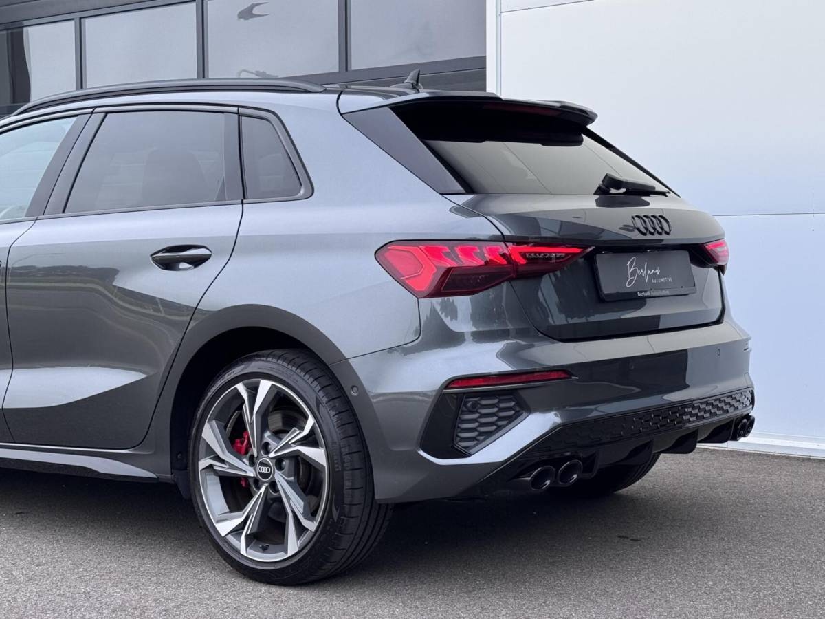 Audi A3 Audi A3 Sportback 45 TFSI e S-line Competition | Dealer Ondh