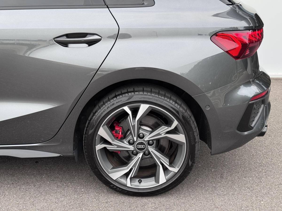 Audi A3 Audi A3 Sportback 45 TFSI e S-line Competition | Dealer Ondh