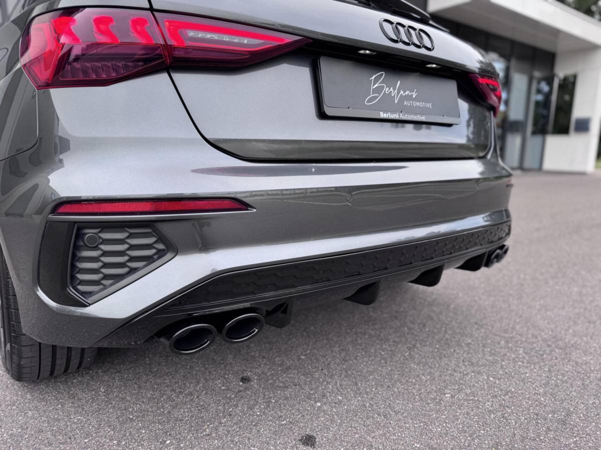 Audi A3 Audi A3 Sportback 45 TFSI e S-line Competition | Dealer Ondh