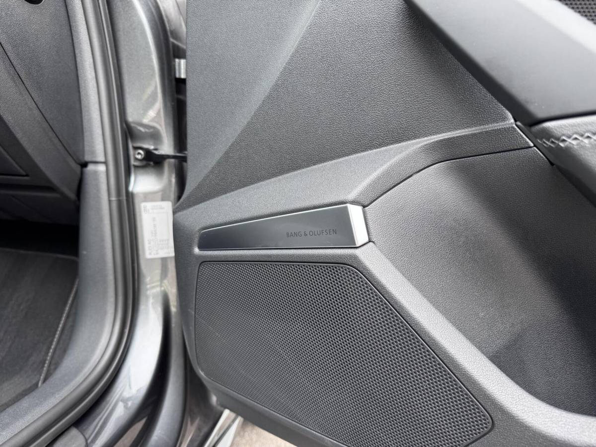 Audi A3 Audi A3 Sportback 45 TFSI e S-line Competition | Dealer Ondh
