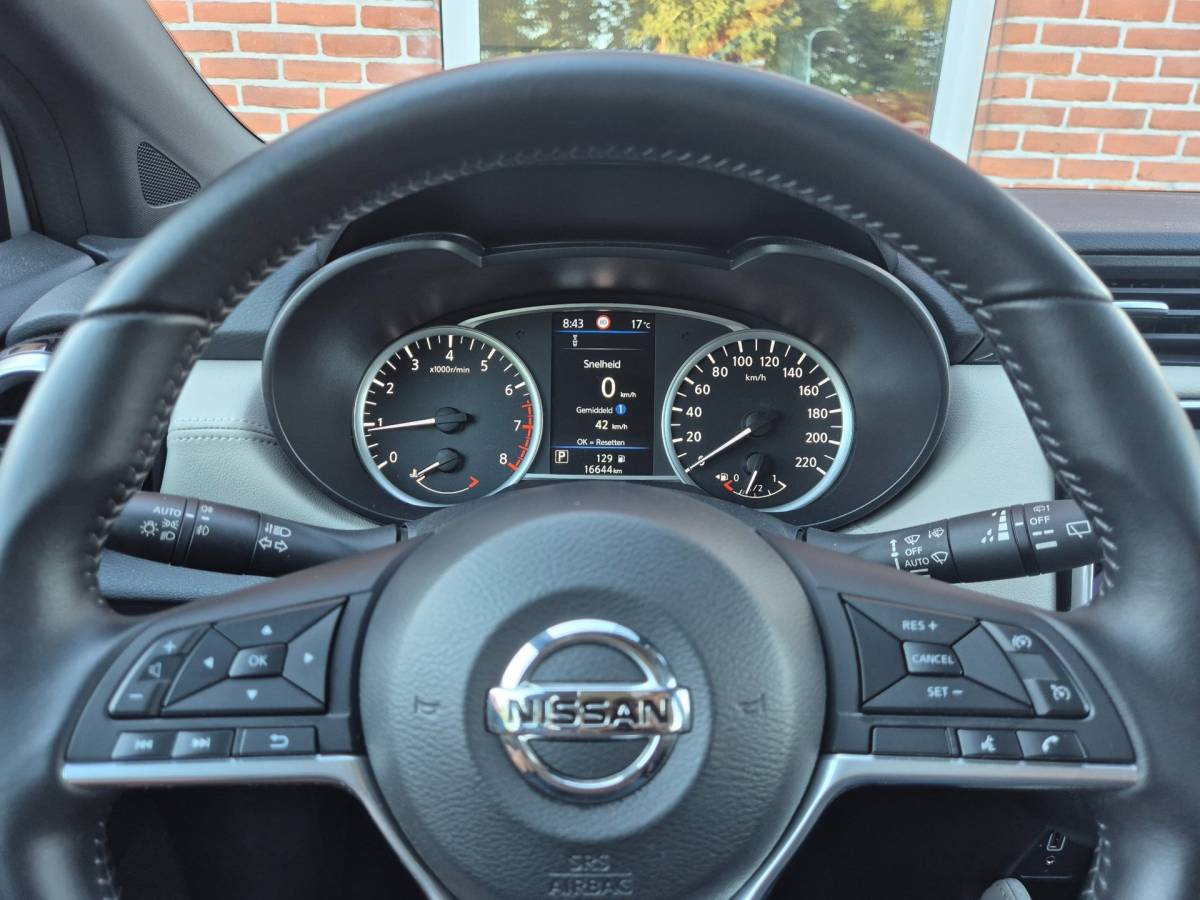 Nissan Micra Nissan Micra 1.0 IG-T Tekna 101PK 5drs AUTOMAAT clima, cruise, navi, pdc, camera, keyless, trekhaak, android auto, lmv