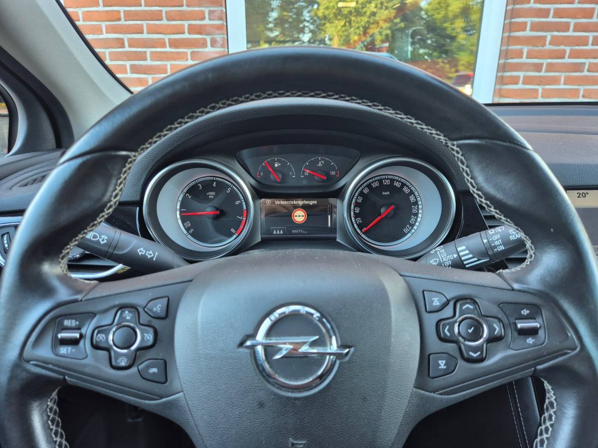Opel Astra Opel Astra 1.4 Innovation 150PK 5drs clima, cruise, navi, pdc, camera, carplay, agr, parkass