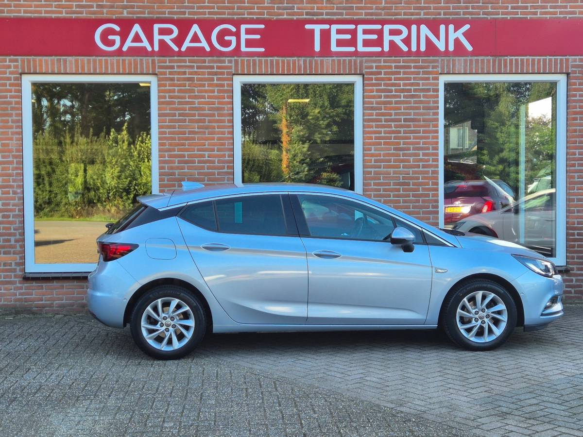 Opel Astra Opel Astra 1.4 Innovation 150PK 5drs clima, cruise, navi, pdc, camera, carplay, agr, parkass
