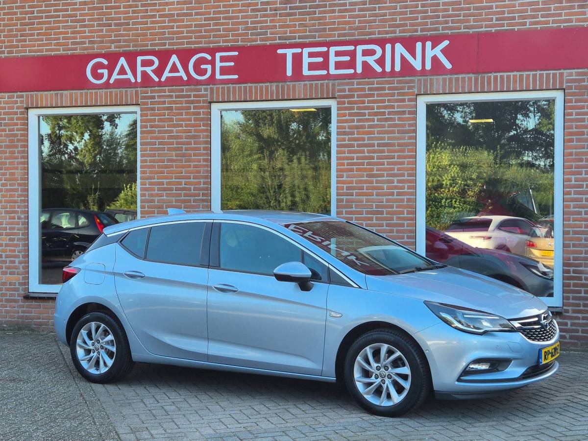Opel Astra Opel Astra 1.4 Innovation 150PK 5drs clima, cruise, navi, pdc, camera, carplay, agr, parkass