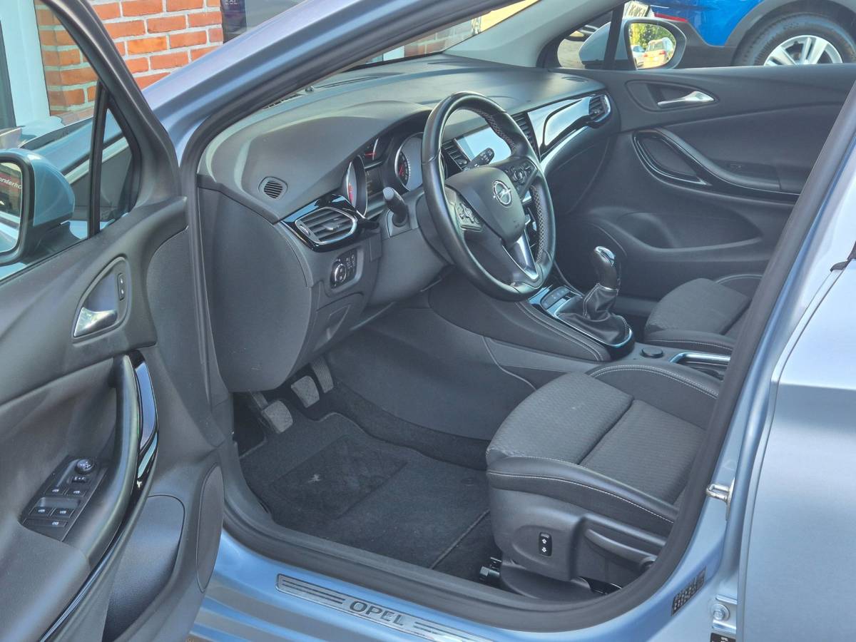 Opel Astra Opel Astra 1.4 Innovation 150PK 5drs clima, cruise, navi, pdc, camera, carplay, agr, parkass