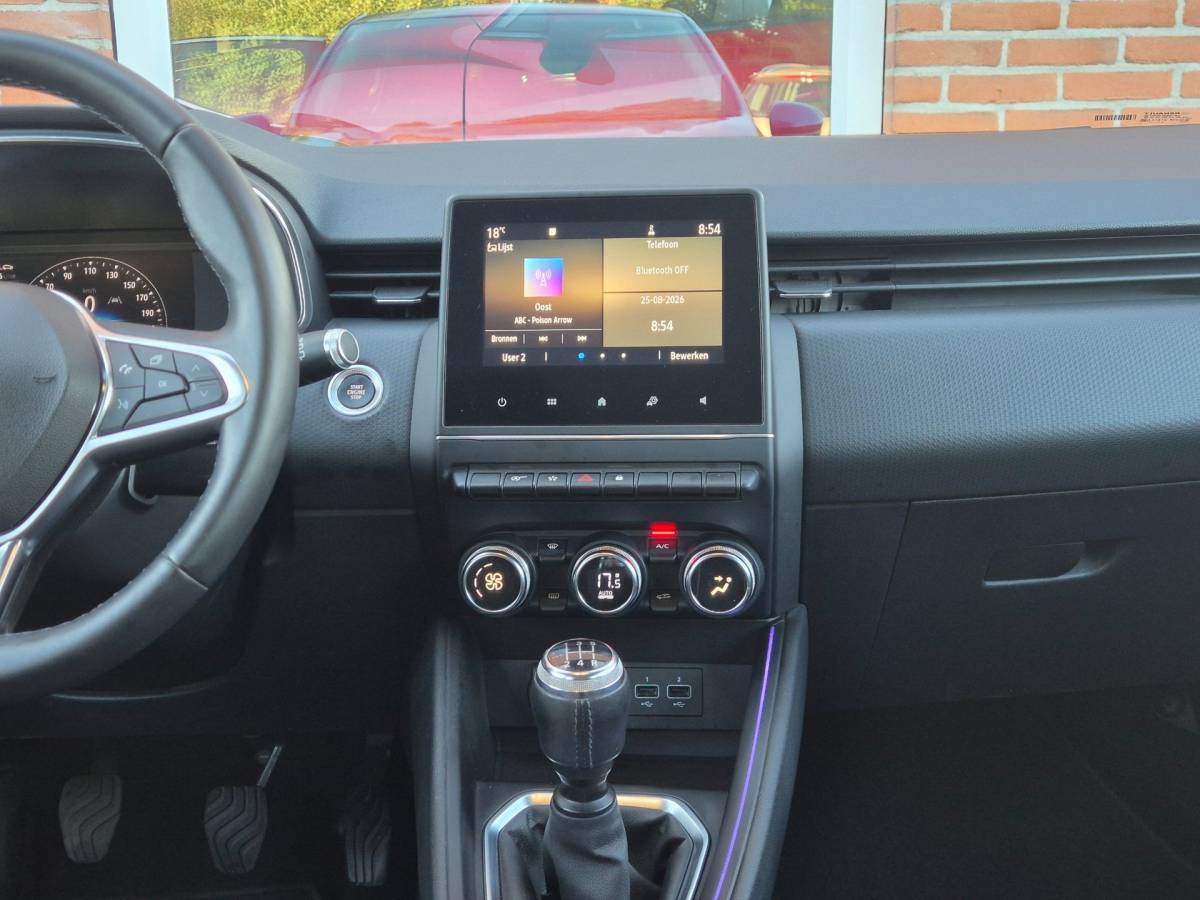 Renault Clio Renault Clio 1.0 TCe Intens 101PK 5drs clima, cruise, camera, keyless, trekhaak, led, digi dash, carplay