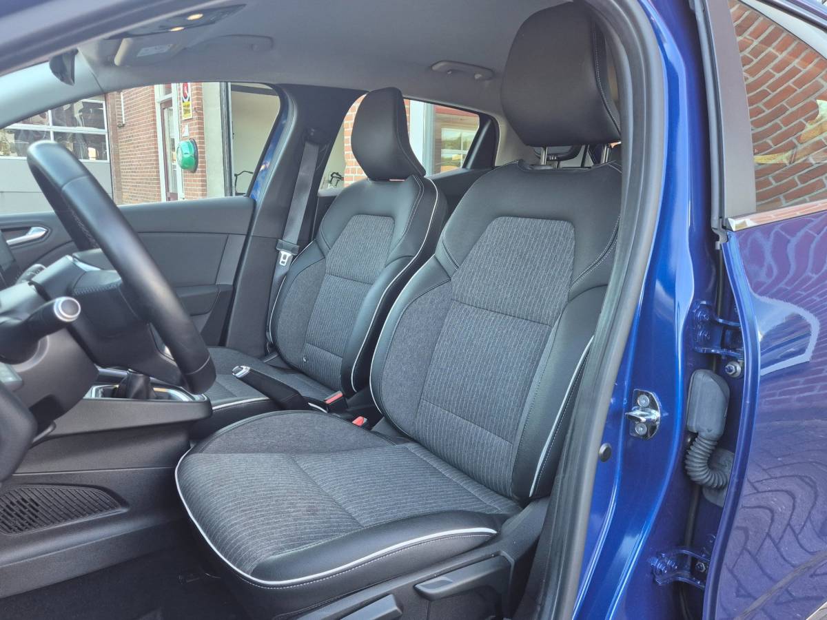 Renault Clio Renault Clio 1.0 TCe Intens 101PK 5drs clima, cruise, camera, keyless, trekhaak, led, digi dash, carplay