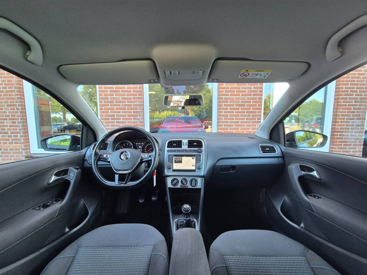 Volkswagen Polo Volkswagen Polo 1.0 BlueMotion Edition 95PK 5drs airco, cruise, pdc, navi, lmv, bluetooth, carplay