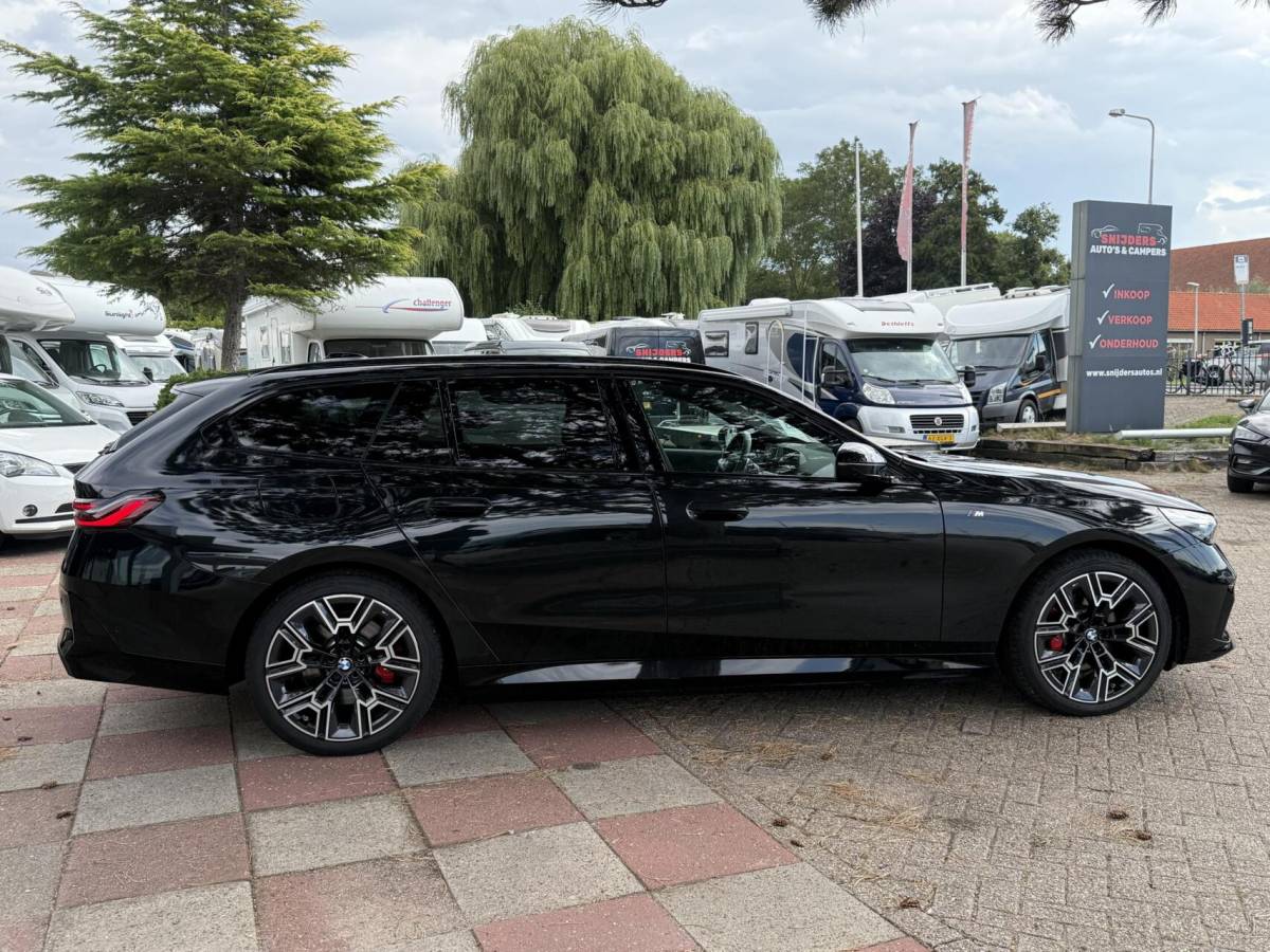 BMW 5 Serie BMW 5-serie Touring 530e M Sport Edition