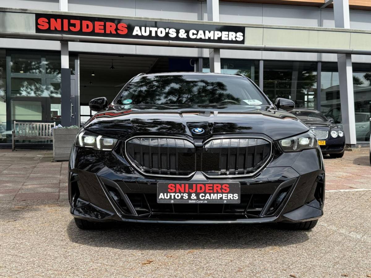 BMW 5 Serie BMW 5-serie Touring 530e M Sport Edition