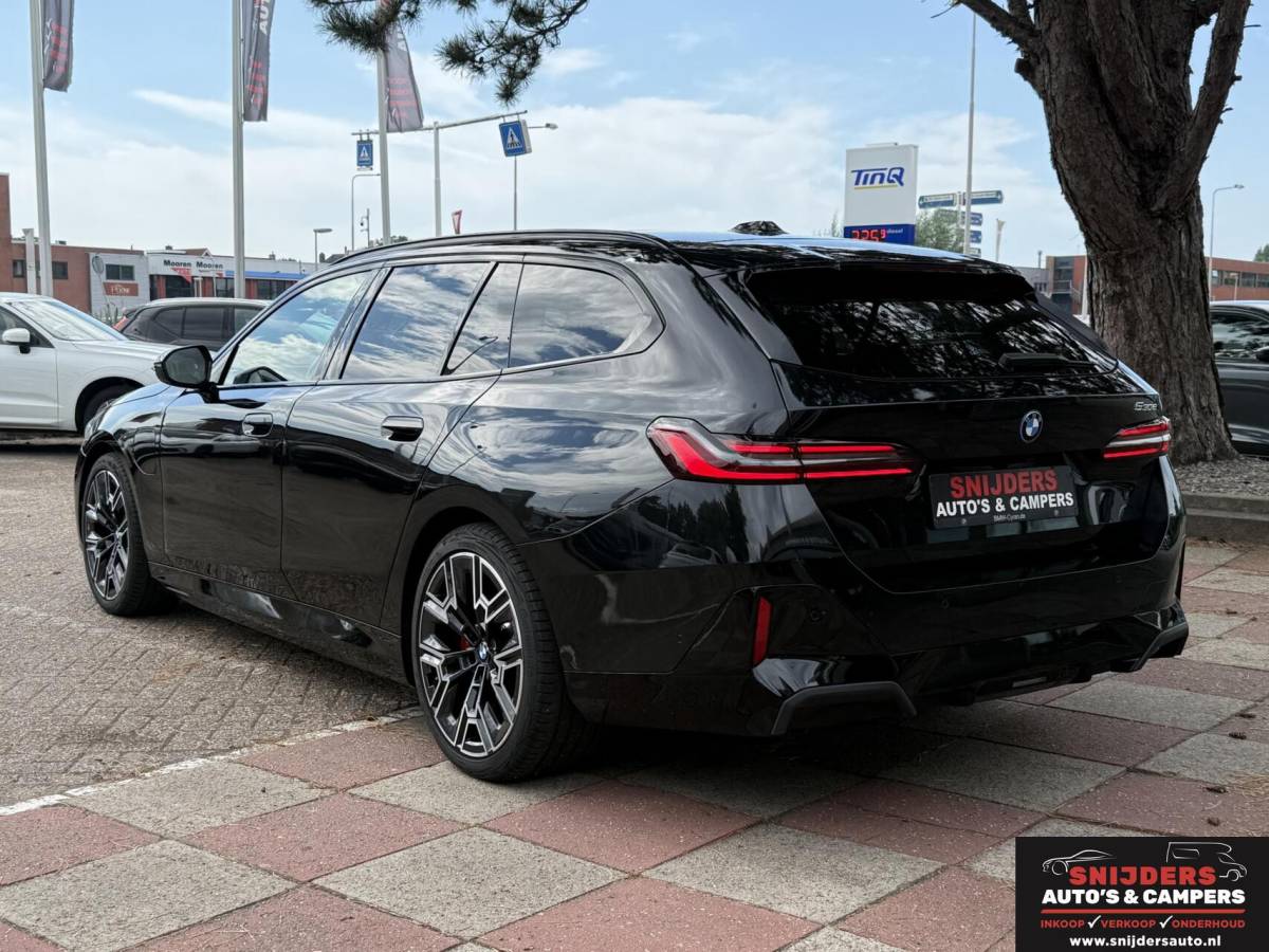 BMW 5 Serie BMW 5-serie Touring 530e M Sport Edition