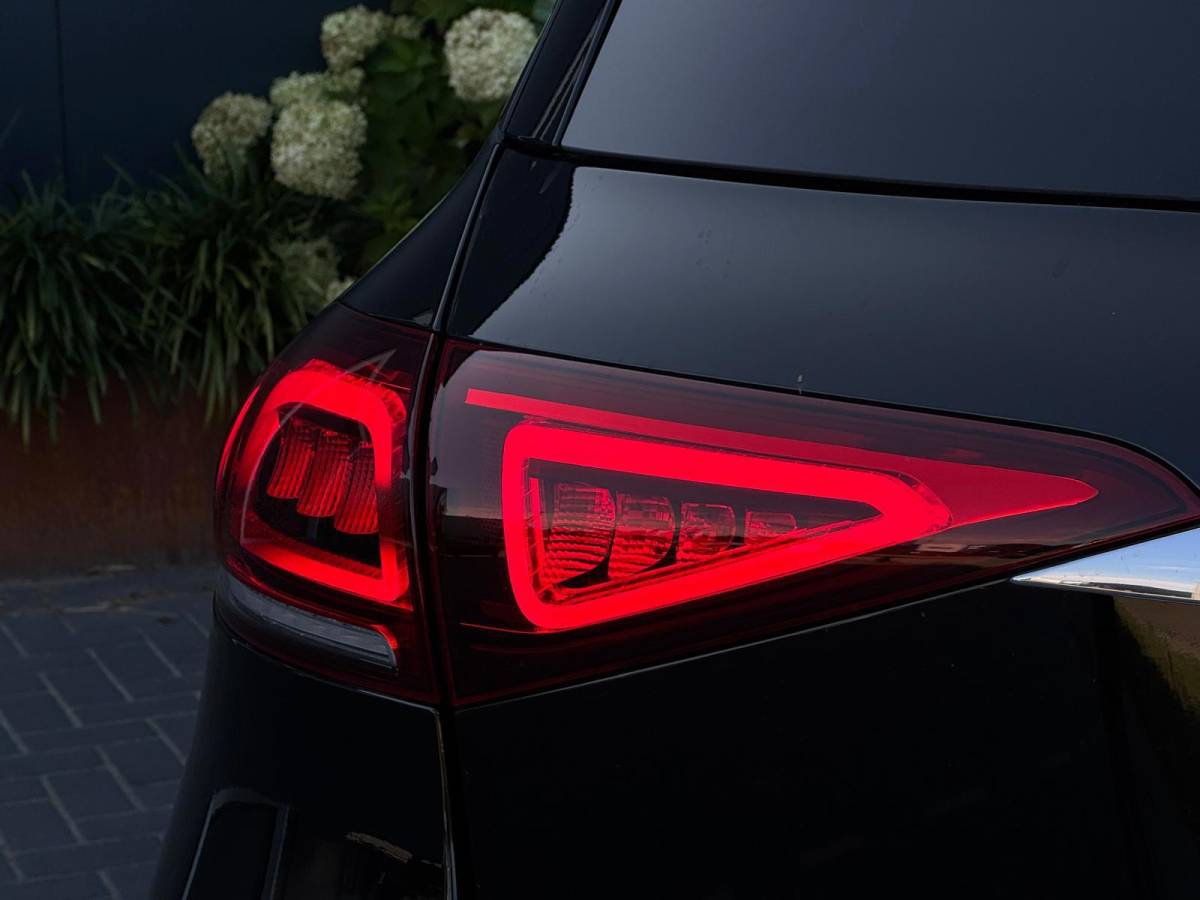 Mercedes-Benz GLE Mercedes-Benz GLE-klasse 350 e 4MATIC Premium Plus | AMG | PANO | 360 | HUD