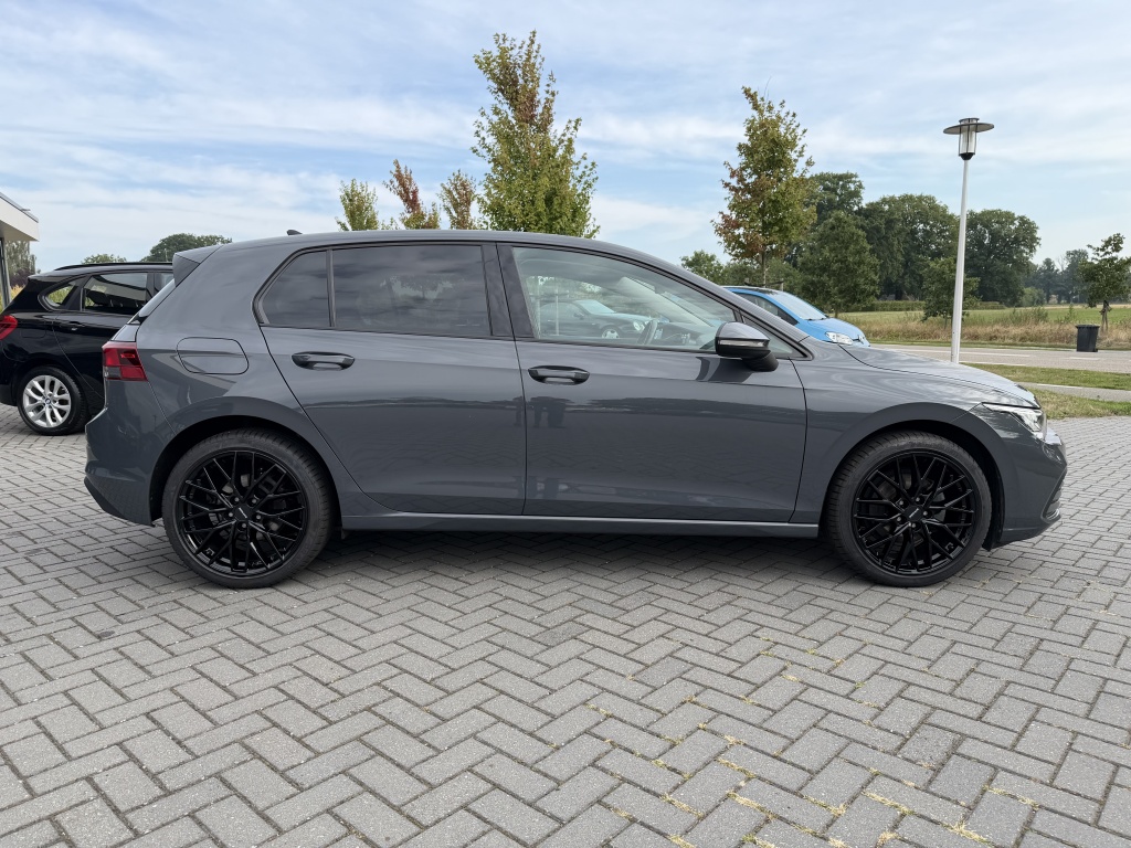 Volkswagen Golf Volkswagen Golf 1.5 TSI Life Bns