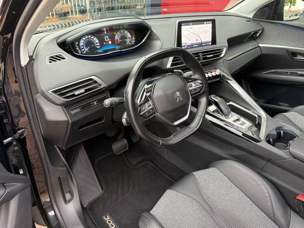 Peugeot 3008 Peugeot 3008 1.2 PureTech Allure | Automaat | Pano | CarPlay
